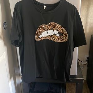 Black T-shirt with design